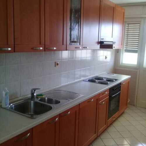 🔶️ I Z D A V A Nj E 🔶️Izdaje se jednosoban stan 46m² na Zabjelu ul. 27 Marta.Stan se nalazi n