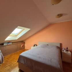 🔶️ I Z D A V A Nj E 🔶️Izdaje se jednosoban stan duplex 49m² na Zabjelu, zgrada preko puta sto (4)