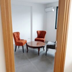 🔶️ I Z D A V A Nj E 🔶️Izdaje se poslovni prostor 120m² u Bokeškoj ulici na 1.spratu.Nalazi se (4)