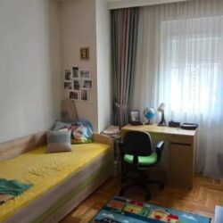 🔶️ P R O D A J A 🔶️Prodaje se dvosoban namješten stan 65m² na Zabjelu, zgrada preko puta Mult (6)