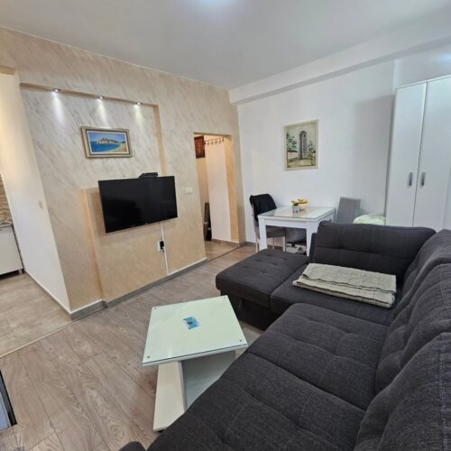 🔶️ P R O D A J A 🔶️Prodaje se garsonjera 27m² kod Ekonomske škole, ul. Kralja Nikole.Garsonje