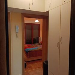 🔶️ P R O D A J A 🔶️Prodaje se jednosoban stan 40m² na Starom Aerodromu, zgrada se nalazi pore (5)