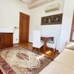 🔶️ I Z D A V A Nj E 🔶️Izdaje se jednosoban stan Preko Morače, ul. Vasa Raičkovića zgrada Voli (2)