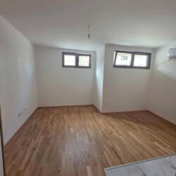 🔶️ P R O D A J A 🔶️Prodaje se garsonjera 27m² na Zabjelu preko puta Multikima zgrada iza rest (3)