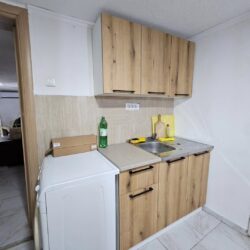 🔶️ I Z D A V A Nj E 🔶️Izdaje se jednosoban stan u kući kod Ekonomske škole.Ulaz je zaseban, r (2)