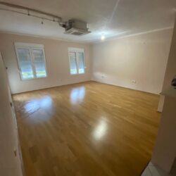 Dvosoban Pod Ljubović