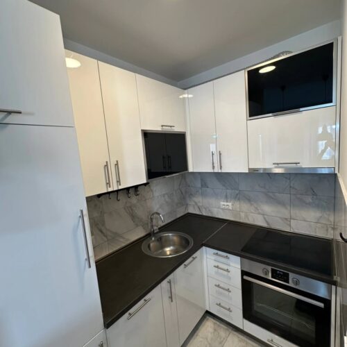 🔶️ I Z D A V A Nj E 🔶️Izdaje se jednosoban stan u mirnom i osunčanom dijelu Podgorice, Pod Lj